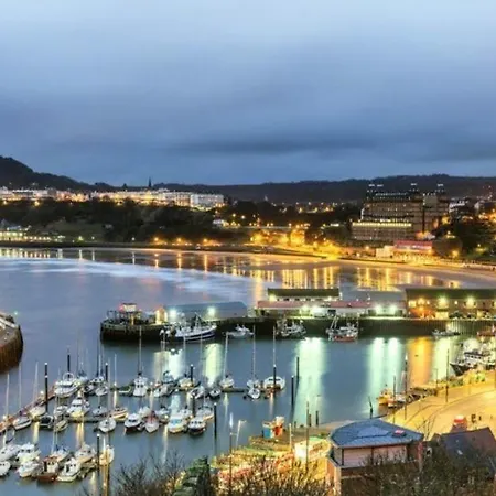 The Breakwaters, One Min From Harbour & Beach Apartment Scarborough